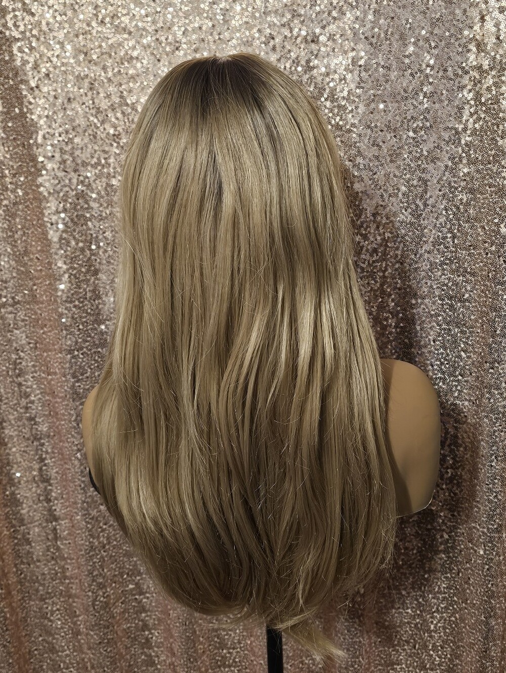 Wig - Picture 3 of 3